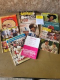 VINTAGE COLLECTIBLE SPORTS ILLUSTRATED MAGAZINES