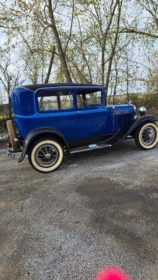 1930 FORD MODEL A AND PUMP