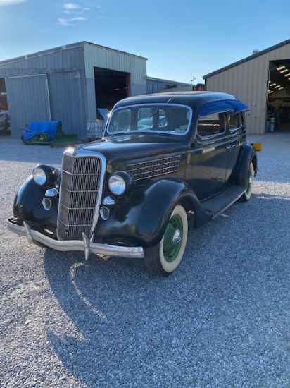 1935 Ford Coupe