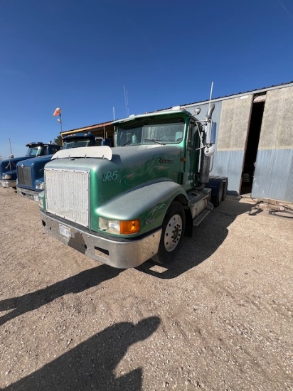 1996 International 9200 Truck