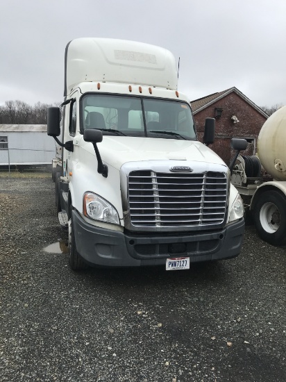 2015 FREIGHTLINER CASCADIA EVOLUTION, T/A, DAY CAB, TEN SPEED