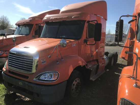 2013 FREIGHTLINER COLUMBIA 120. VIN: 3ALXA7CG8DDFB0920. TRUE MILEAGE UNKNOWN