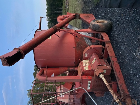 GEHL 95 Feed Mill
