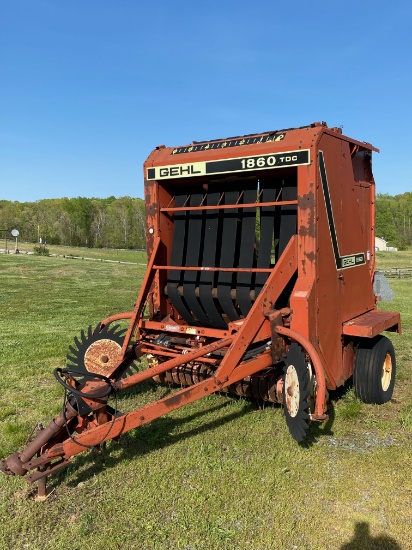 GEHL 1860 Round Baler