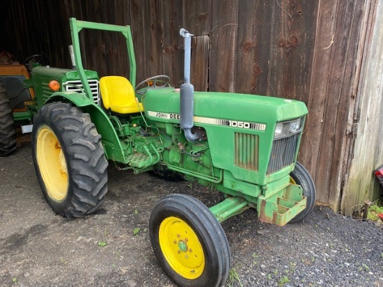 John Deere Tractor 1050