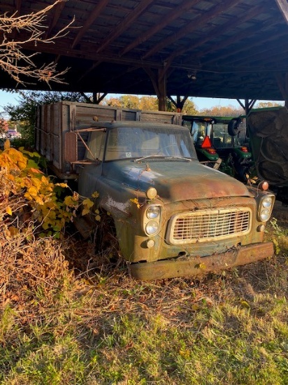 1959 INTERNATIONAL GRAIN DUMP TRUCK
