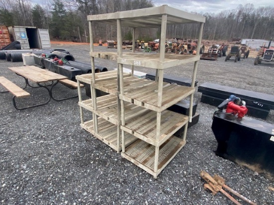 3 Plastic Shelves