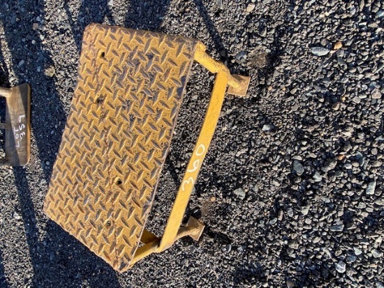 YELLOW METAL STEP SHOP MADE