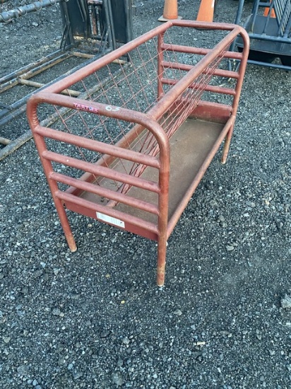 Tarter Hay and Grain Feeder