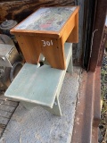 2 Bench Stools