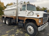 1986 Ford L9000 Pump Truck