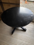 Round Table