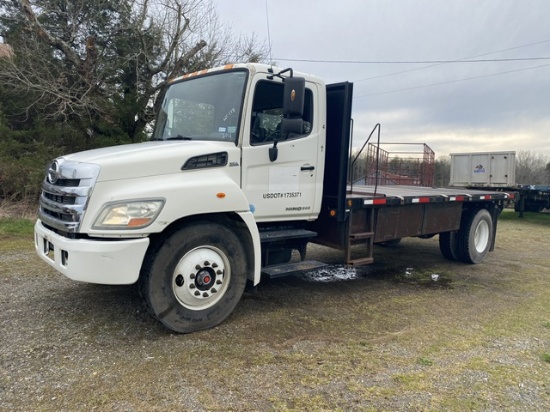 2011 Hino Truck with 18’ Flatbed