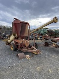New Holland 352 Feedmill