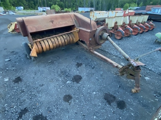 New Holland 69 Square Baler