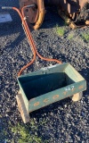Scott’s Push Spreader