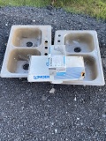 2 Sinks and Faucets