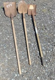 3 Shovels