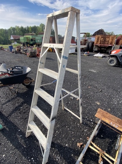 Step Ladder
