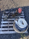 4 Submersible Pumps and Hoses