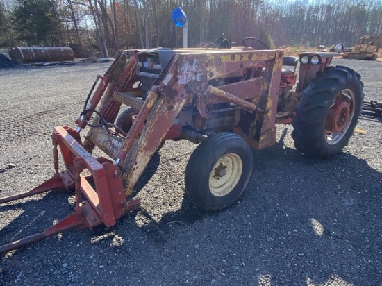 Massey Ferguson 165 Tractor with Loader