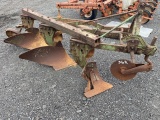 John Deere 3pt hitch 3 Bottom Plow