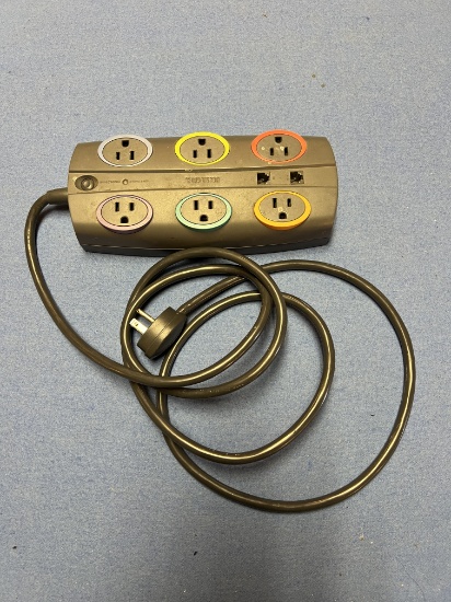 Kensington 6 plug strip