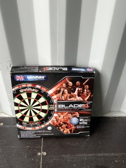 Winmau Blade 4 Dartboard