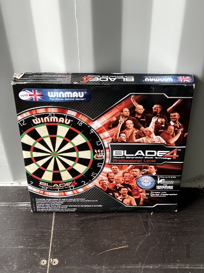 Winmau Blade 4 Dartboard