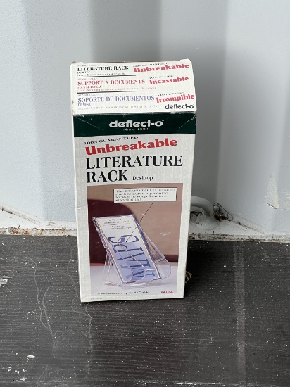 deflect-o Unbreakable Literature Rack Desktop