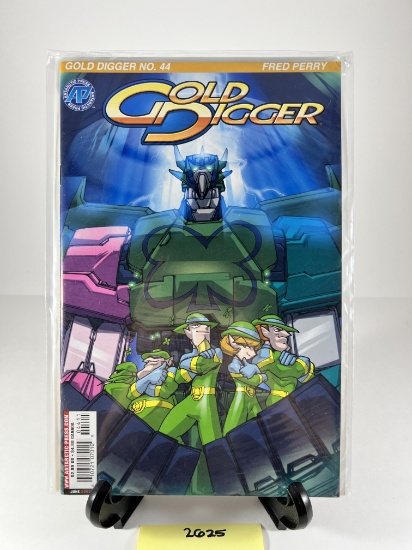 ** Gold Digger No. 44 Comic -- Antarctic Press - Fred Perry - October 2003