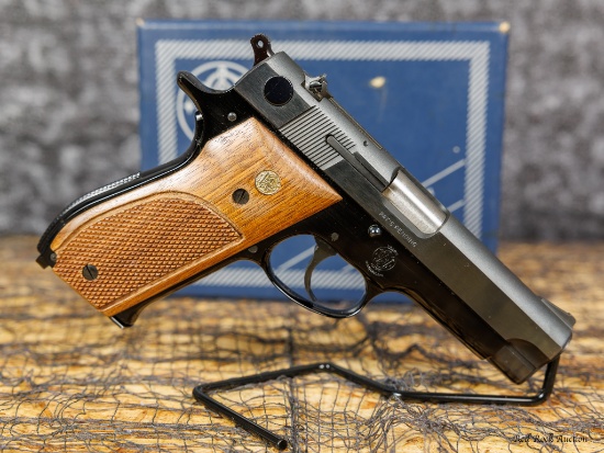 HIGH END GUNS, AMMO, ACCESSORIES