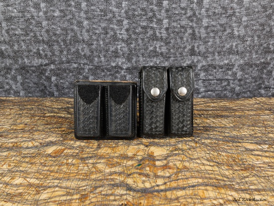 MAGAZINE POUCH