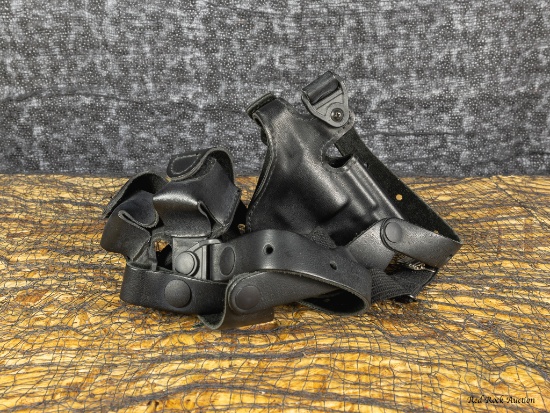 SAFARILAND HOLSTER