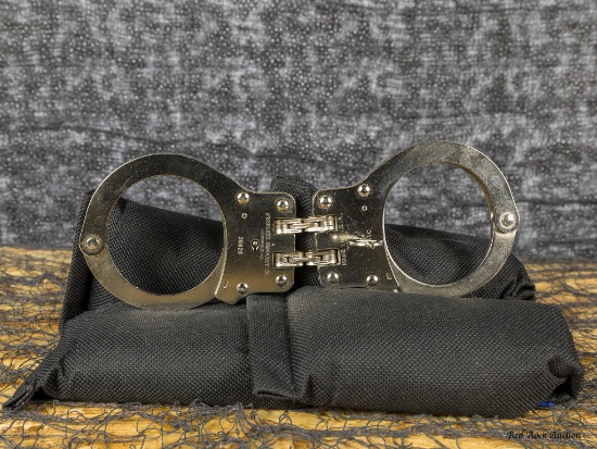 PEERLESS HANDCUFFS