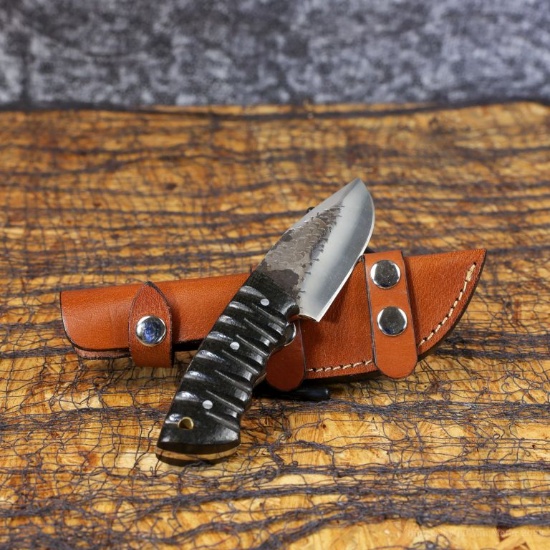 CUSTOM KNIFE