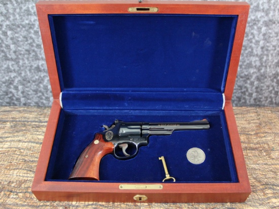 SMITH AND WESSON 19-4