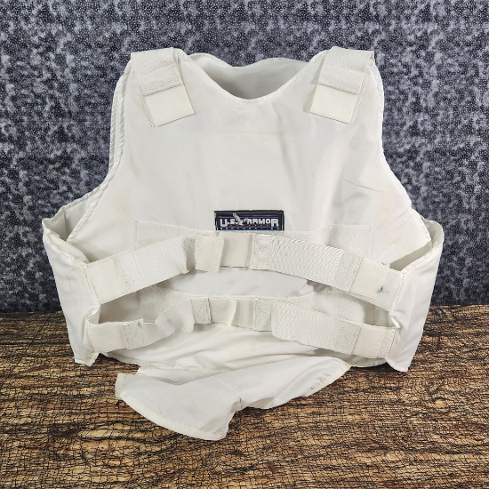 US ARMOR VEST