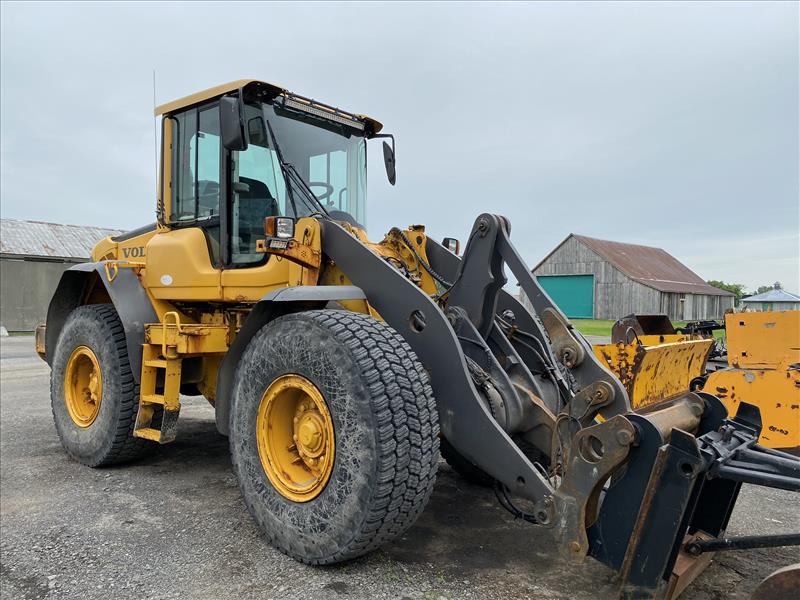 Volvo L60F Wheel Loader, enclosed cab, D6E LCE3 | Proxibid