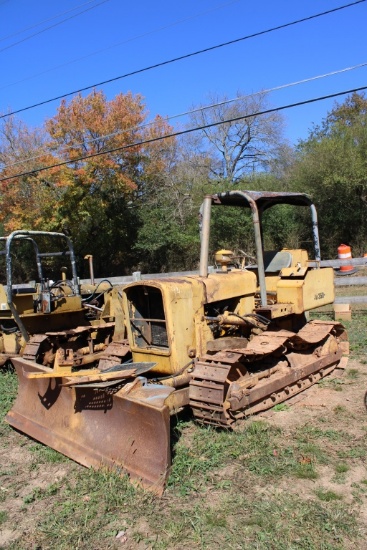 John Deere 350 Dozer with 6 Way Blade