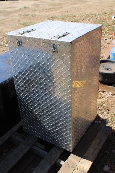 Aluminum Diamond Plate Tool Box