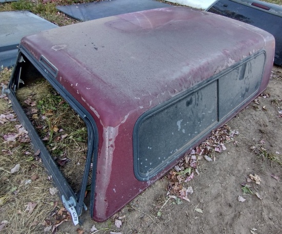 Short Bed / Full Size Camper Top - Broken Glass