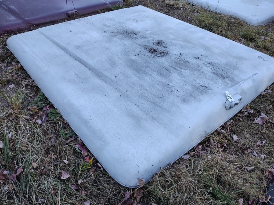 Short Bed / Full Size Truck Bed Cover