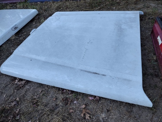 Short Bed / Full Size Truck Bed Cover