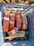 (4) Straps
