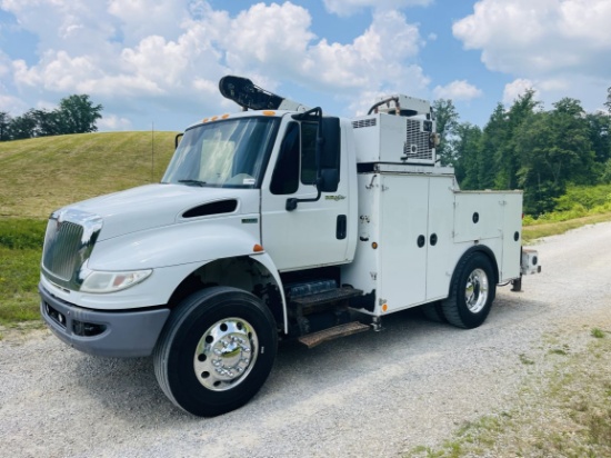 2012 International 4400 Mechanics Truck