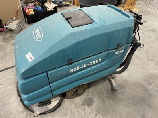 Tennant 5680 Floor Scrubber