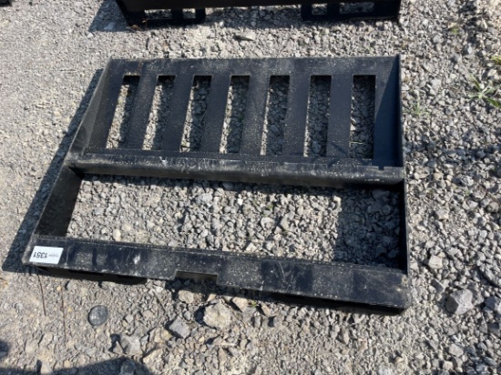 New Trubilt 45" Pallet Fork Frame Attachment