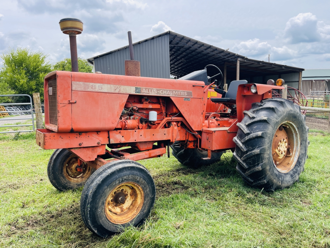 Allis Chalmers 185 Tractor