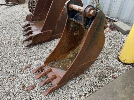 CAT 416 / 420 18" Backhoe Bucket